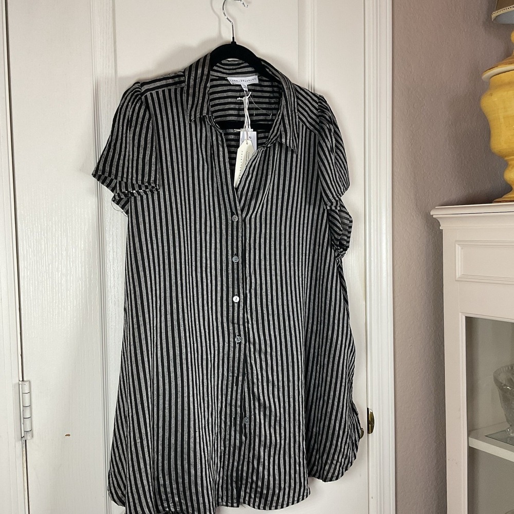 Jane & Delancey Women's 1X Button Up Tunic Top Black Gray Striped Collared Boho - Picture 2 of 7